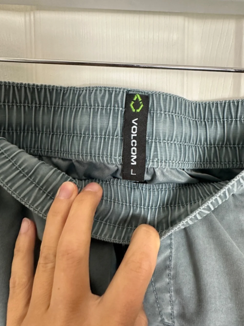 Volcom Teal Blue Board Shorts Men Size L Beach Summer Vacation Utility Surf